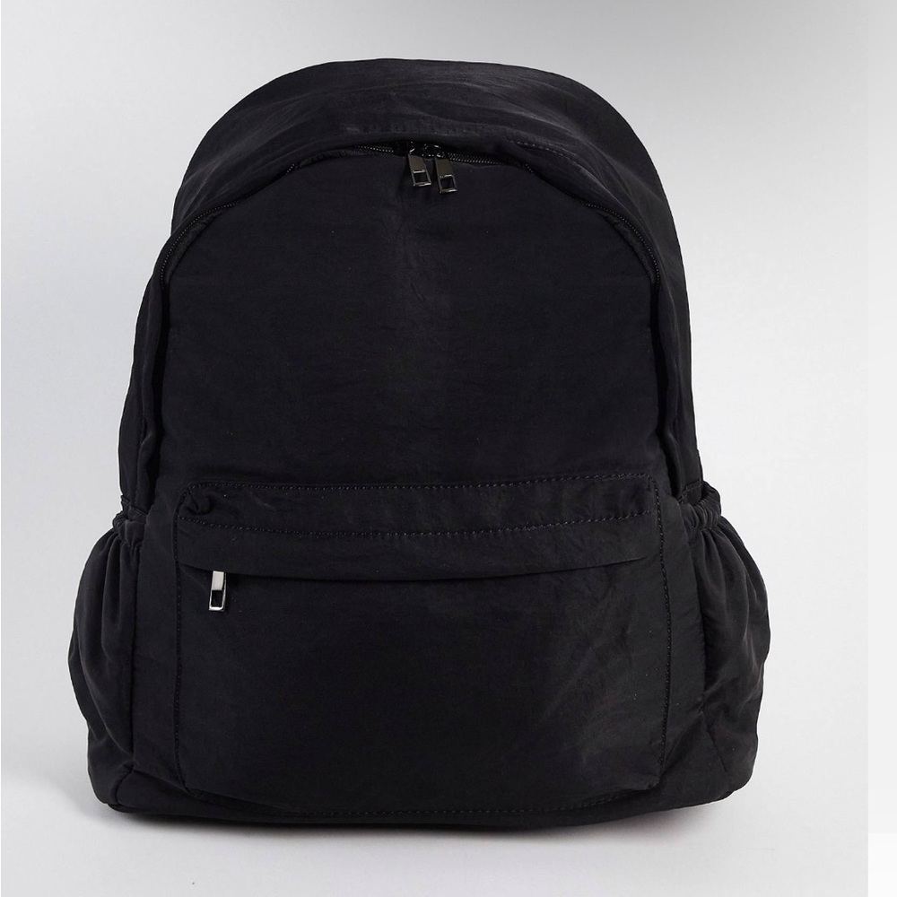 NWT ASOS design backpack with laptop compartment in black